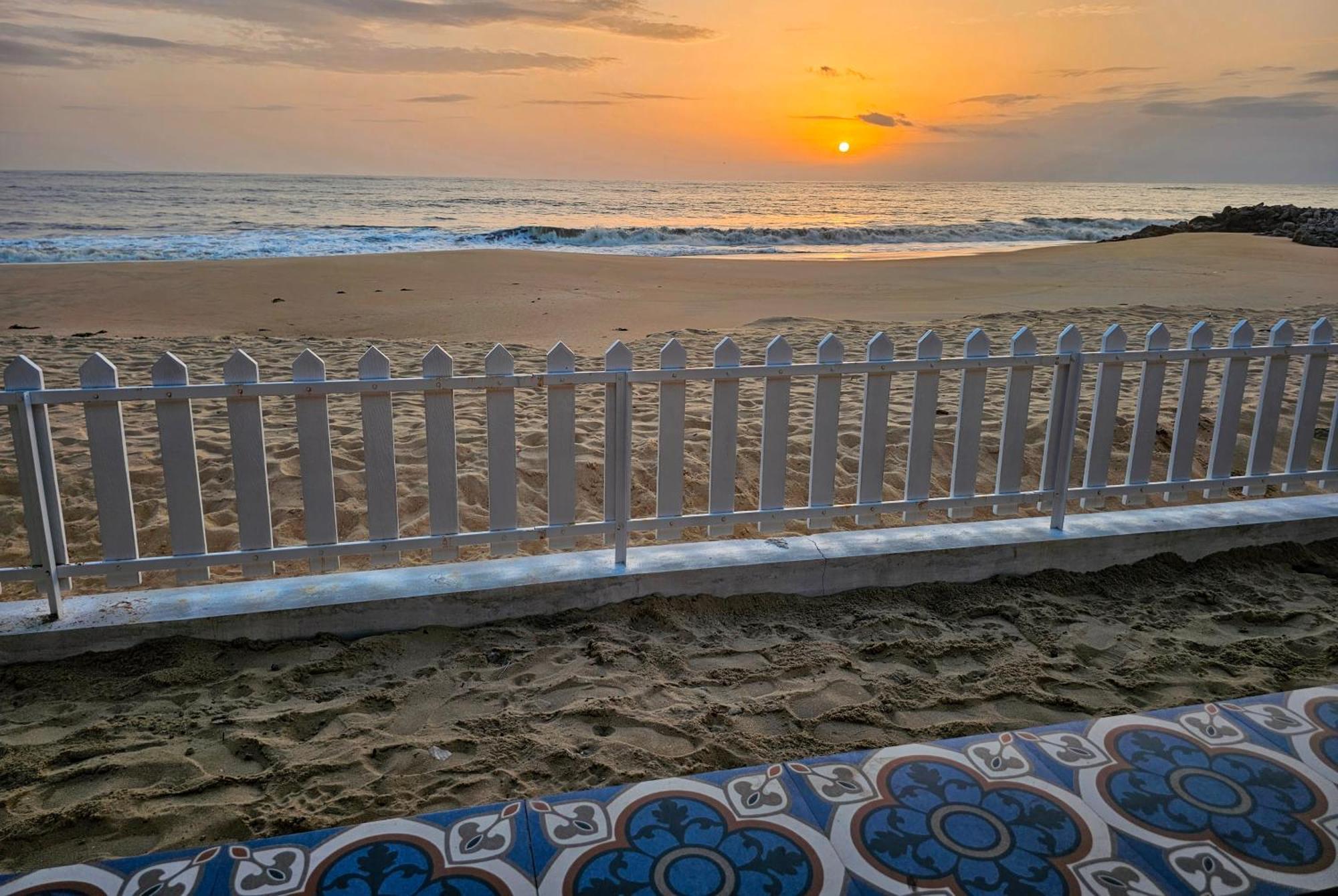 Ether Marari Beachfront Mararikulam Buitenkant foto