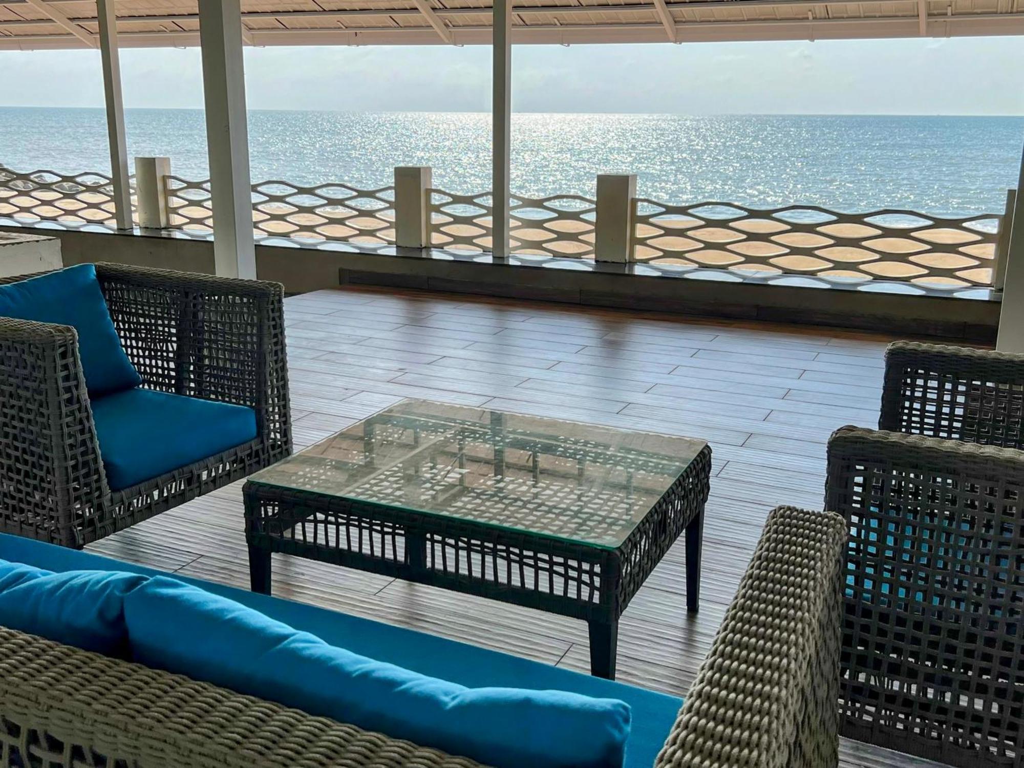 Ether Marari Beachfront Mararikulam Buitenkant foto