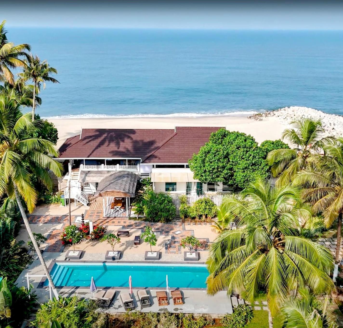Ether Marari Beachfront Mararikulam Buitenkant foto