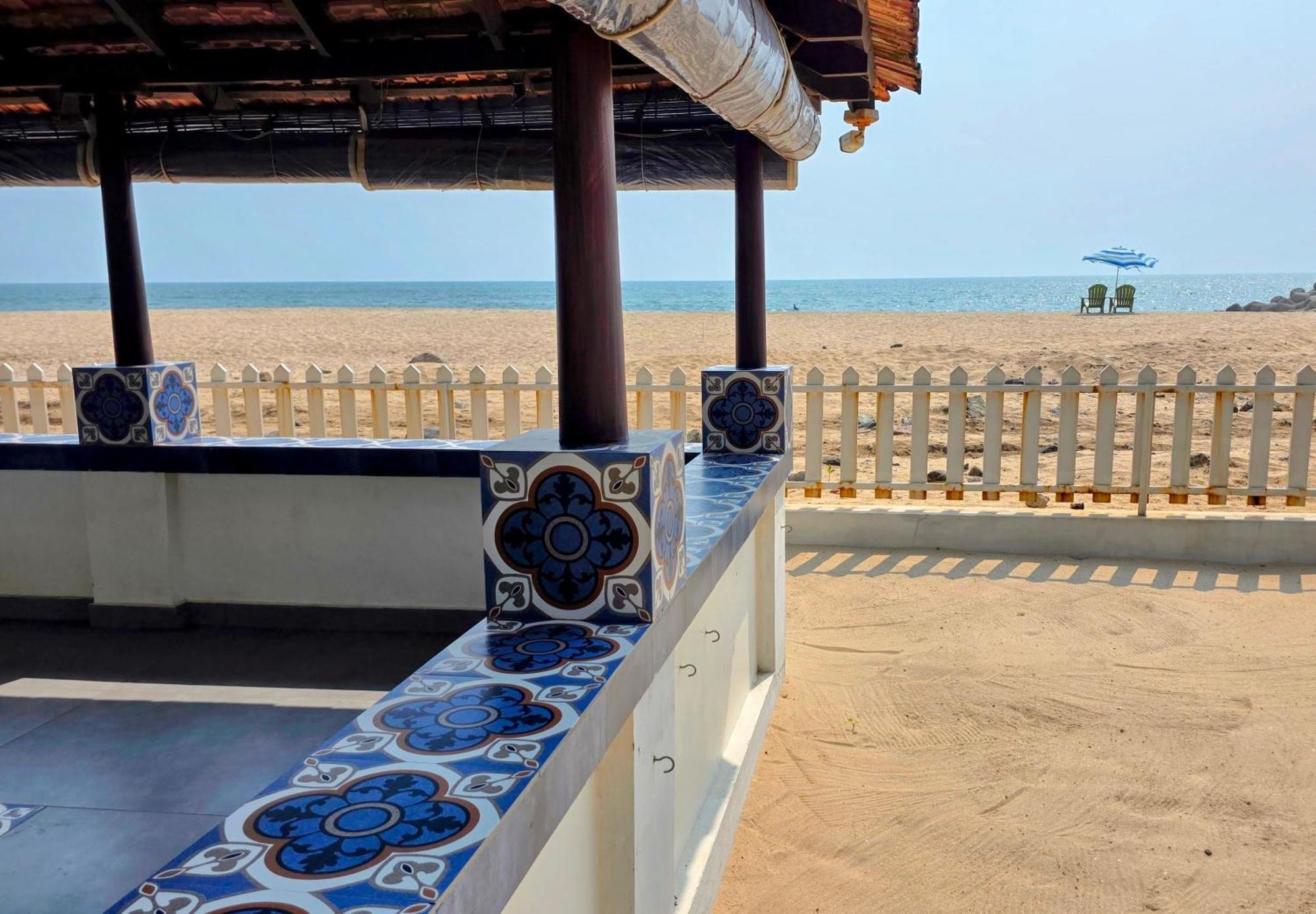 Ether Marari Beachfront Mararikulam Buitenkant foto