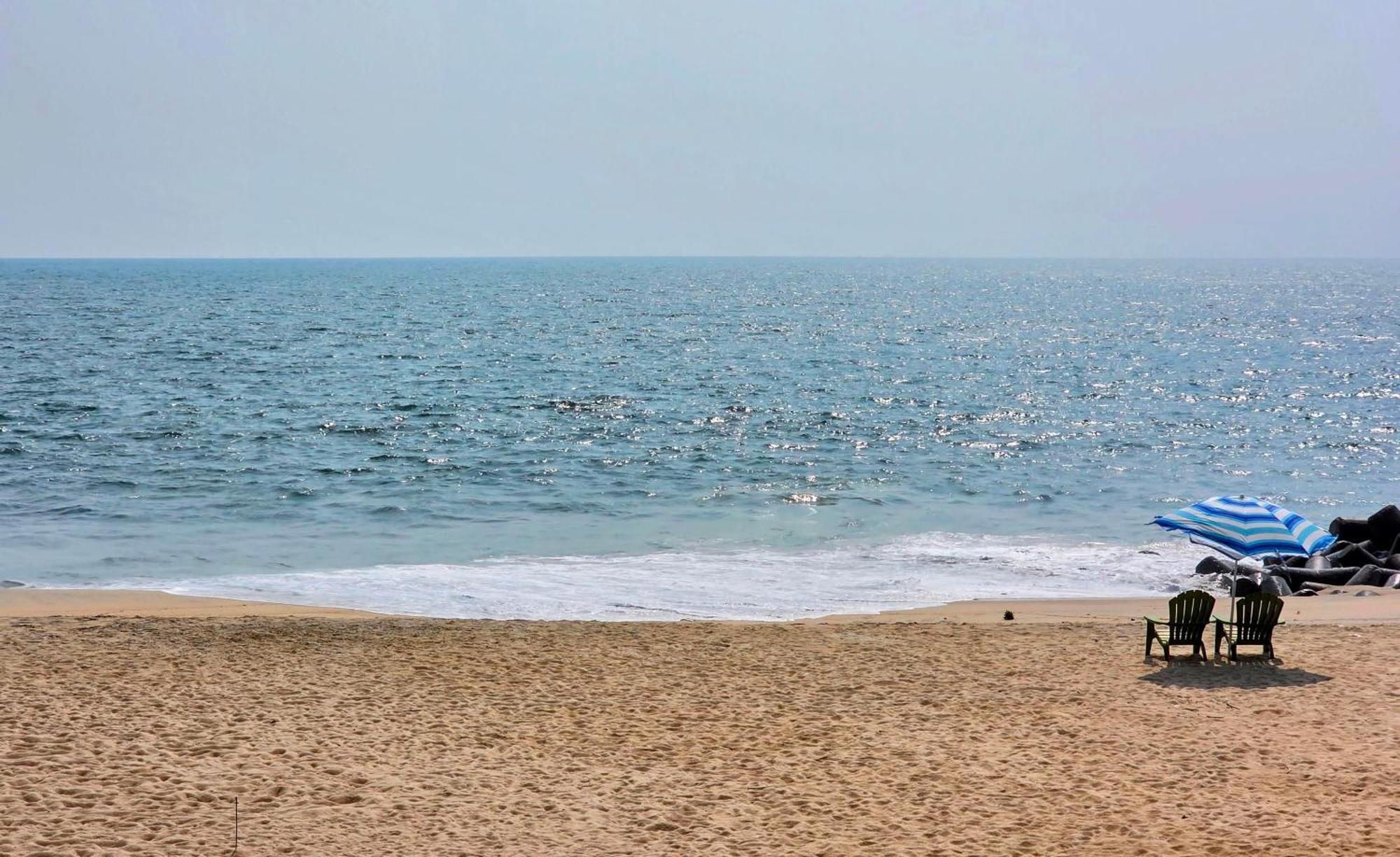 Ether Marari Beachfront Mararikulam Buitenkant foto